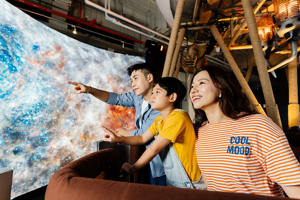 沉浸式飛行體驗